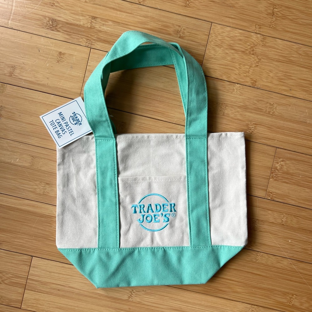 Trader Joe’s Cream and Green Mini Tote Bag - New with Tags